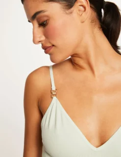 Débardeur Bretelles Fines à Col En V Vert Clair Femme -Mode de Reve Magasin debardeur bretelles fines a col en v vert clair femme vue4 32536300885760607