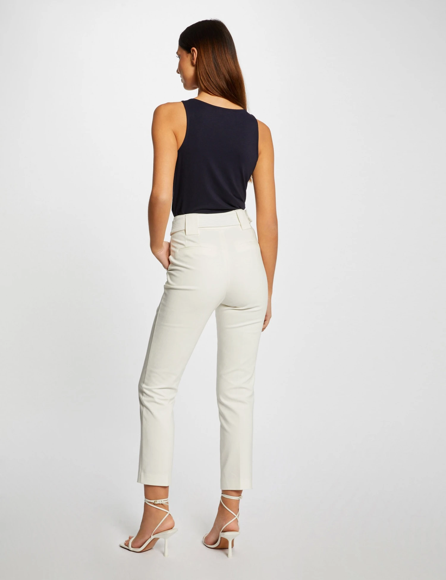 Débardeur Bretelles Fines Avec Dentelle Marine Femme 2 Débardeur Bretelles Fines Avec Dentelle Marine Femme – Image 2