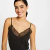 Débardeur Bretelles Fines Avec Dentelle Noir Femme