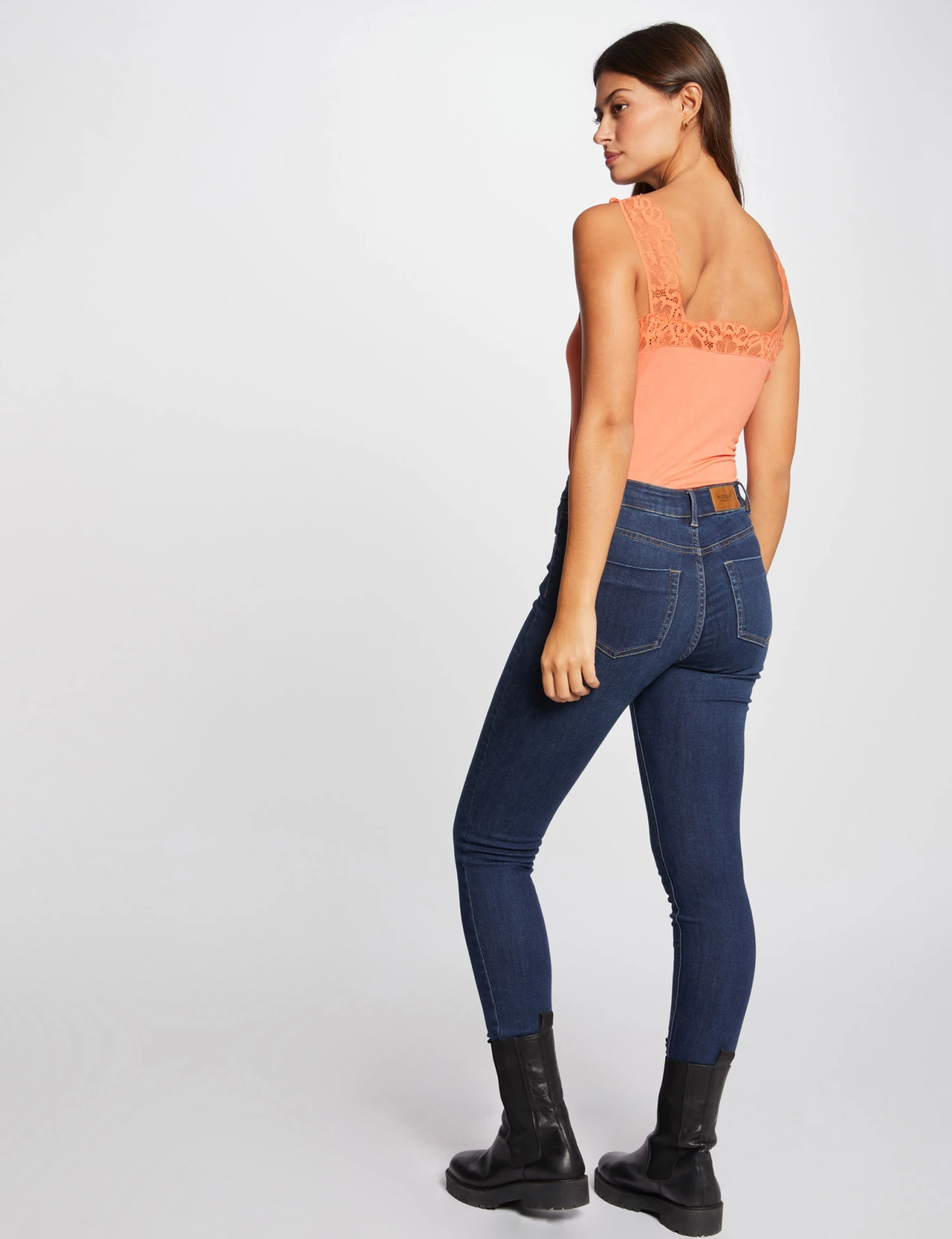 Débardeur Bretelles Larges Avec Dentelle Orange Femme 2 Débardeur Bretelles Larges Avec Dentelle Orange Femme – Image 2