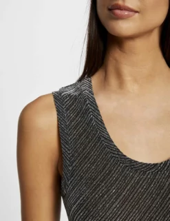 Débardeur Bretelles Larges Col Rond Argente Femme 9 Débardeur Bretelles Larges Col Rond Argente Femme -Mode de Reve Magasin debardeur bretelles larges col rond argente femme vue4 32536300941770104