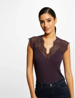 Débardeur Bretelles Larges En Dentelle Prune Femme