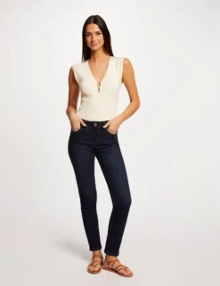 Pull Manches Courtes Col Détail Bijou Ecru Moyen Femme -Mode de Reve Magasin pull manches courtes col detail bijou ecru moyen femme vue5 32536300942750213