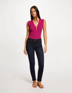 Pull Manches Courtes Col Détail Bijou Framboise Femme -Mode de Reve Magasin pull manches courtes col detail bijou framboise femme vue5 32536300942750502