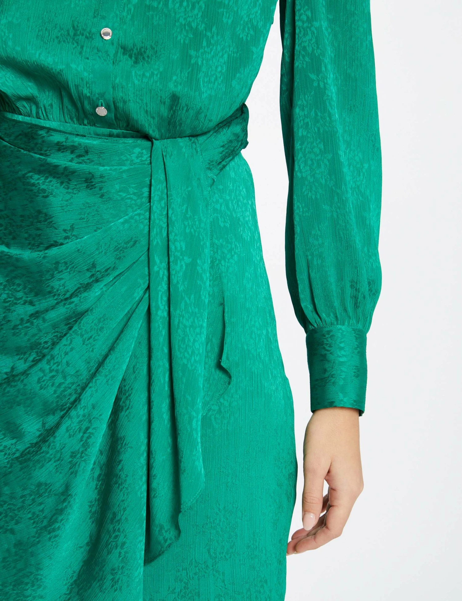 Robe Droite Drapée Satinée Imprimée Vert Femme 3 Robe Droite Drapée Satinée Imprimée Vert Femme – Image 3