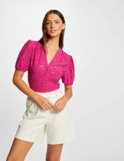 T-shirt Manches Courtes à Broderie Framboise Femme