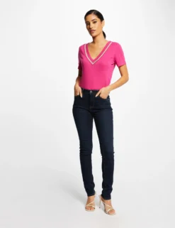 T-shirt Manches Courtes à Détails Bijoux Rose Fonce Femme -Mode de Reve Magasin t shirt manches courtes a details bijoux rose fonce femme vue5 32536300928490515