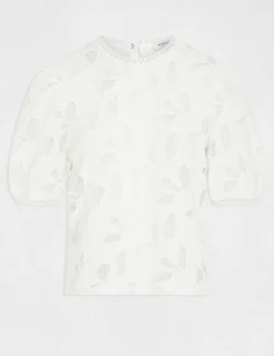 T-shirt Manches Courtes à Détails Brodés Ecru Femme -Mode de Reve Magasin t shirt manches courtes a details brodes ecru femme vue3 32536300950670201