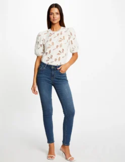 T-shirt Manches Courtes à Détails Brodés Ecru Femme -Mode de Reve Magasin t shirt manches courtes a details brodes ecru femme vue5 32536300950670201