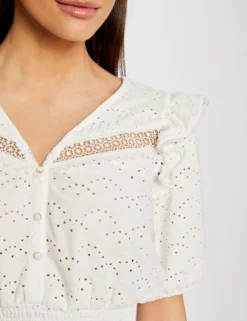 T-shirt Manches Courtes Brodé Ecru Femme -Mode de Reve Magasin t shirt manches courtes brode ecru femme vue4 32536300945890201