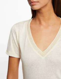 T-shirt Manches Courtes Col En V Ivoire Femme -Mode de Reve Magasin t shirt manches courtes col en v ivoire femme vue4 32536300928660203